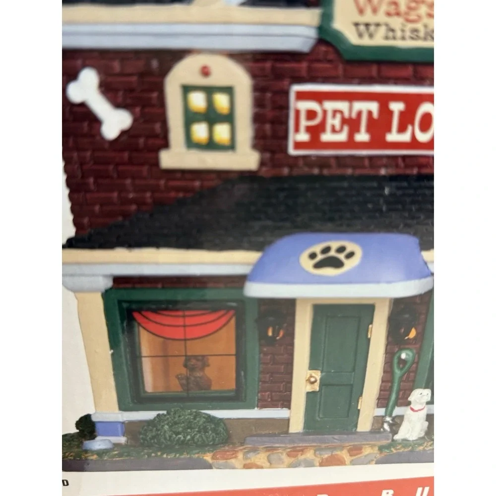 Lemax Coventry Cove Wags N Whiskers Pet Lodge Christmas Village Lighted 2015 Box